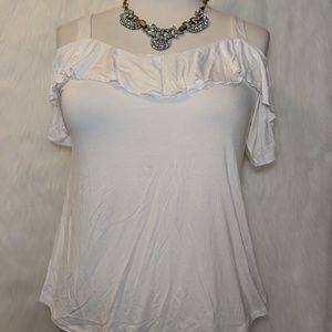 Cable & Gauge White Off the Shoulder Top
